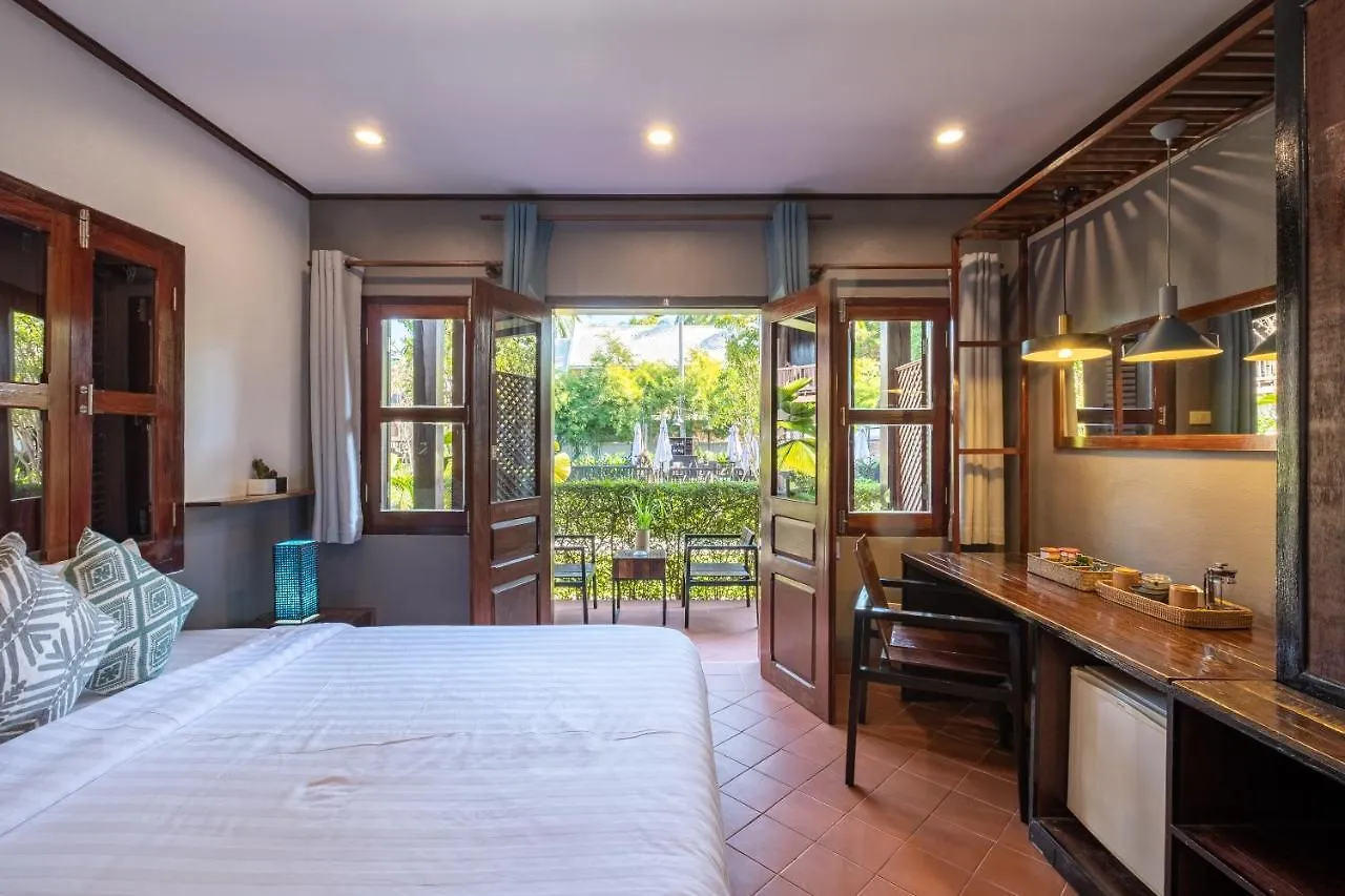 Sanctuary Hotel Luang Prabang 3*,